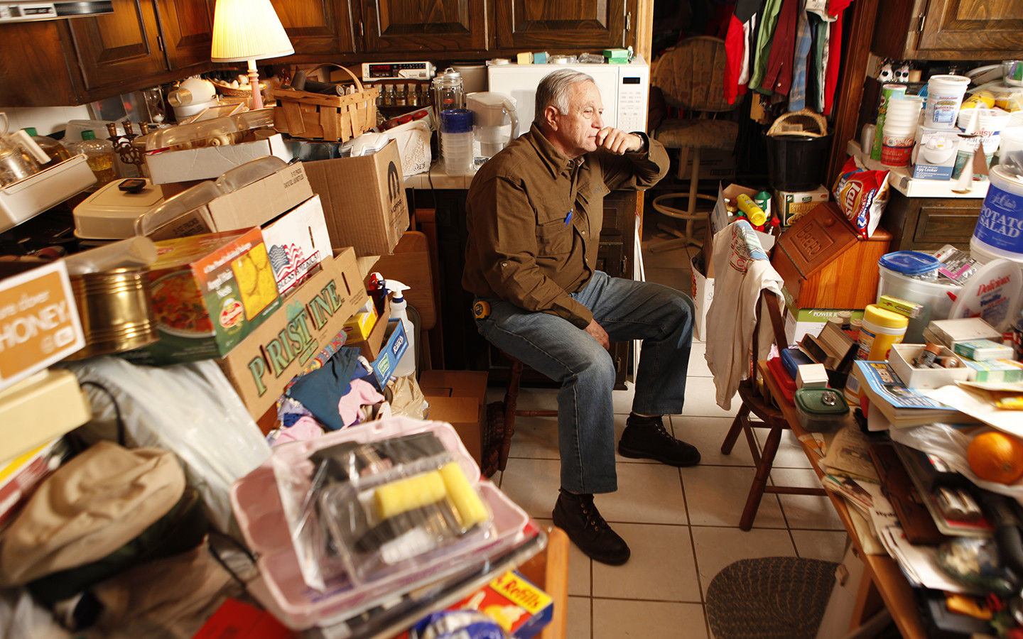 Hoarding Disorder – Penyakit Menyimpan Barang Dan Cara Mengatasinya
